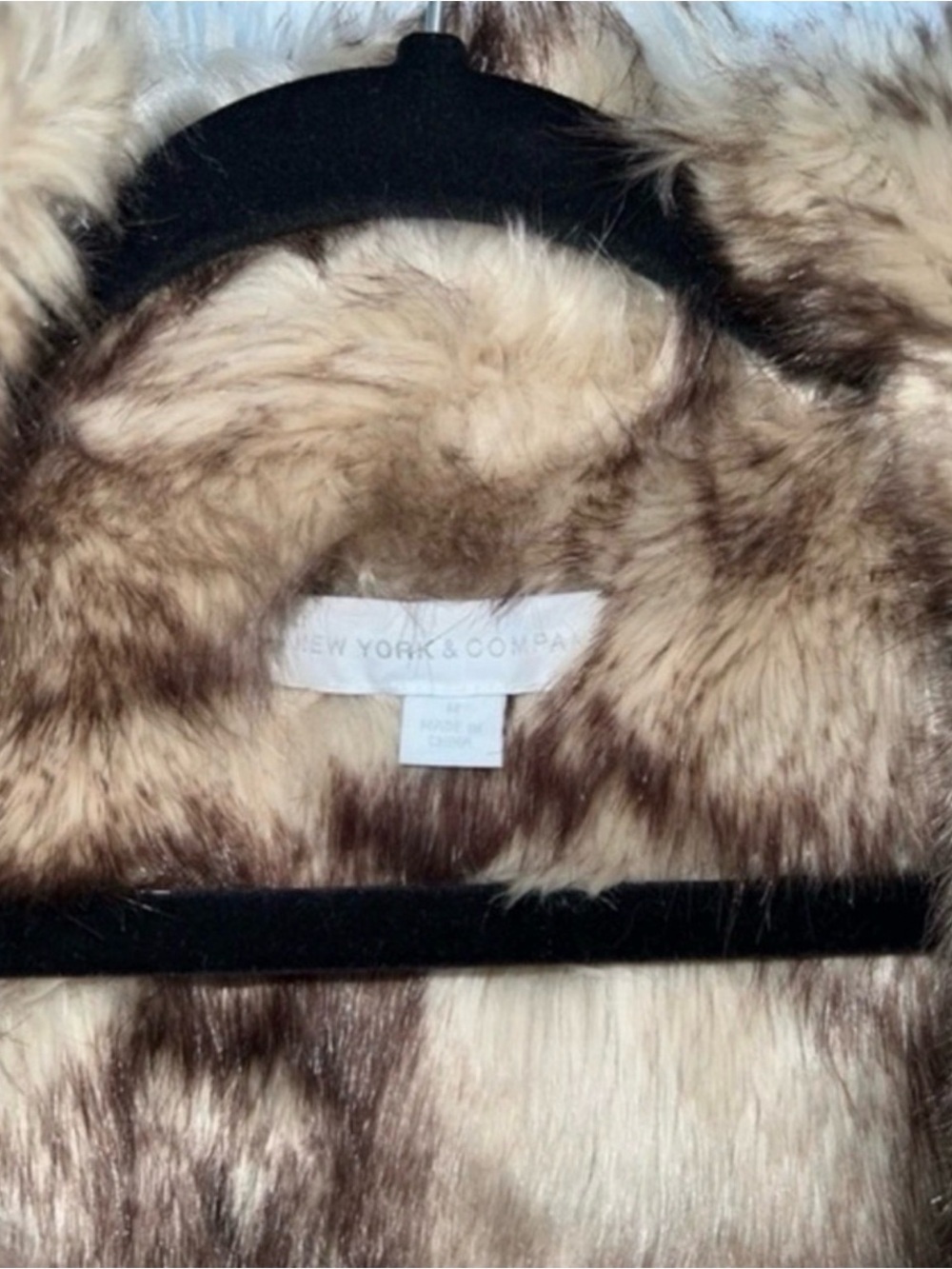 New York & Company Olive Green Puffer Coat with Faux Fur Trim - Picture 4 of 12